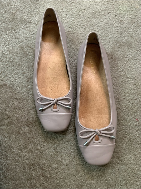 Vionic Shoes - Vionic Klara Women’s Ballet Flats Sz 8 Light Lavender Leather Slip—on Coquette